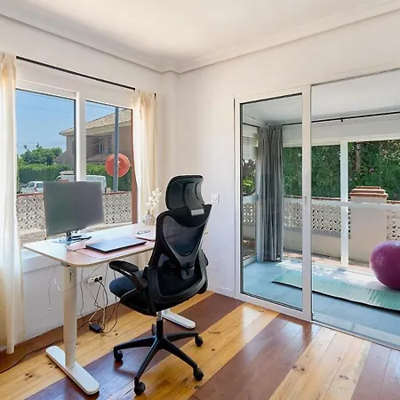 Dom wakacyjny Calma Casa Mayor - Your Mediterranean Office Torremolinos